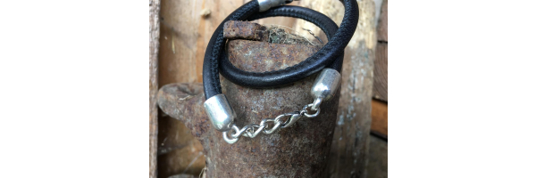 Hakenverschlüsse für rundes Lederband