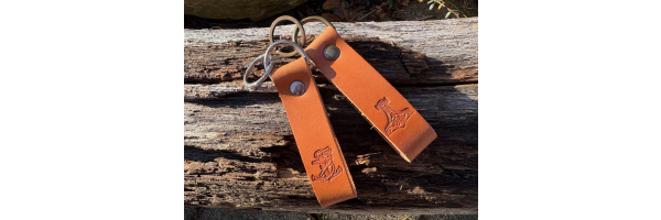 Schlüsselanhänger mit D- Ring, Punziert/ Geprägt