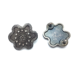Nietzierteil 36 x 32 mm, altnickel