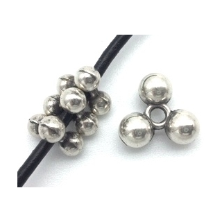 Schlaufzierteil "3er-Perlen" Ø 3 mm, versilbert