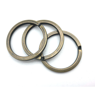 Schlüsselring Ø 30 mm Eisen altmessing